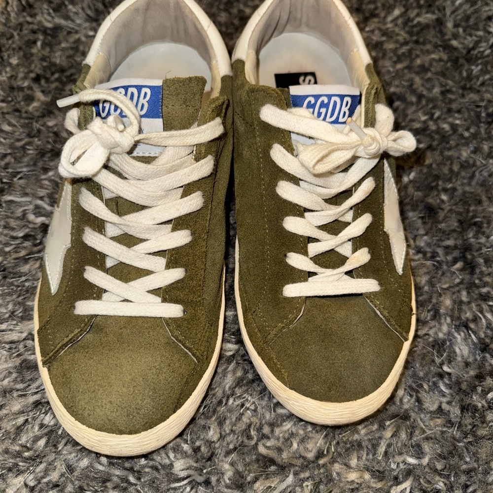 Golden  Goose super-Satr  Green Sneakers with White Laces